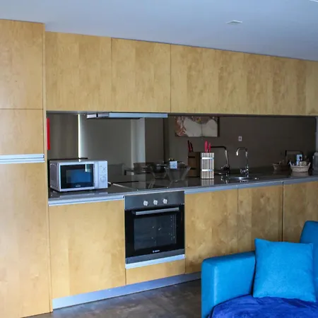 Urban Master Авейру